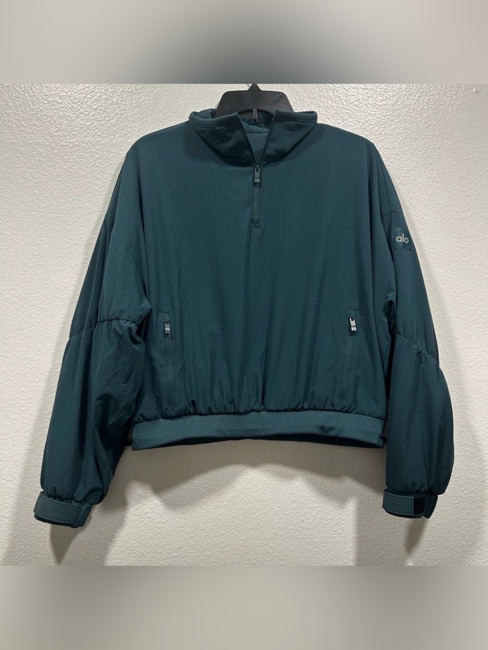 ALO Pullover Half Zip CROPPED ELEVATION COVERUP Midnight Green